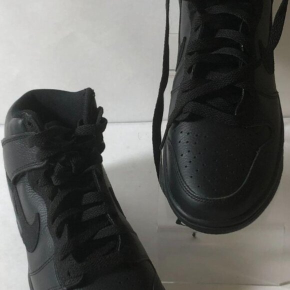 Nike Dunks Men’s Size 9 | Black on Black Sneakers | main image 5